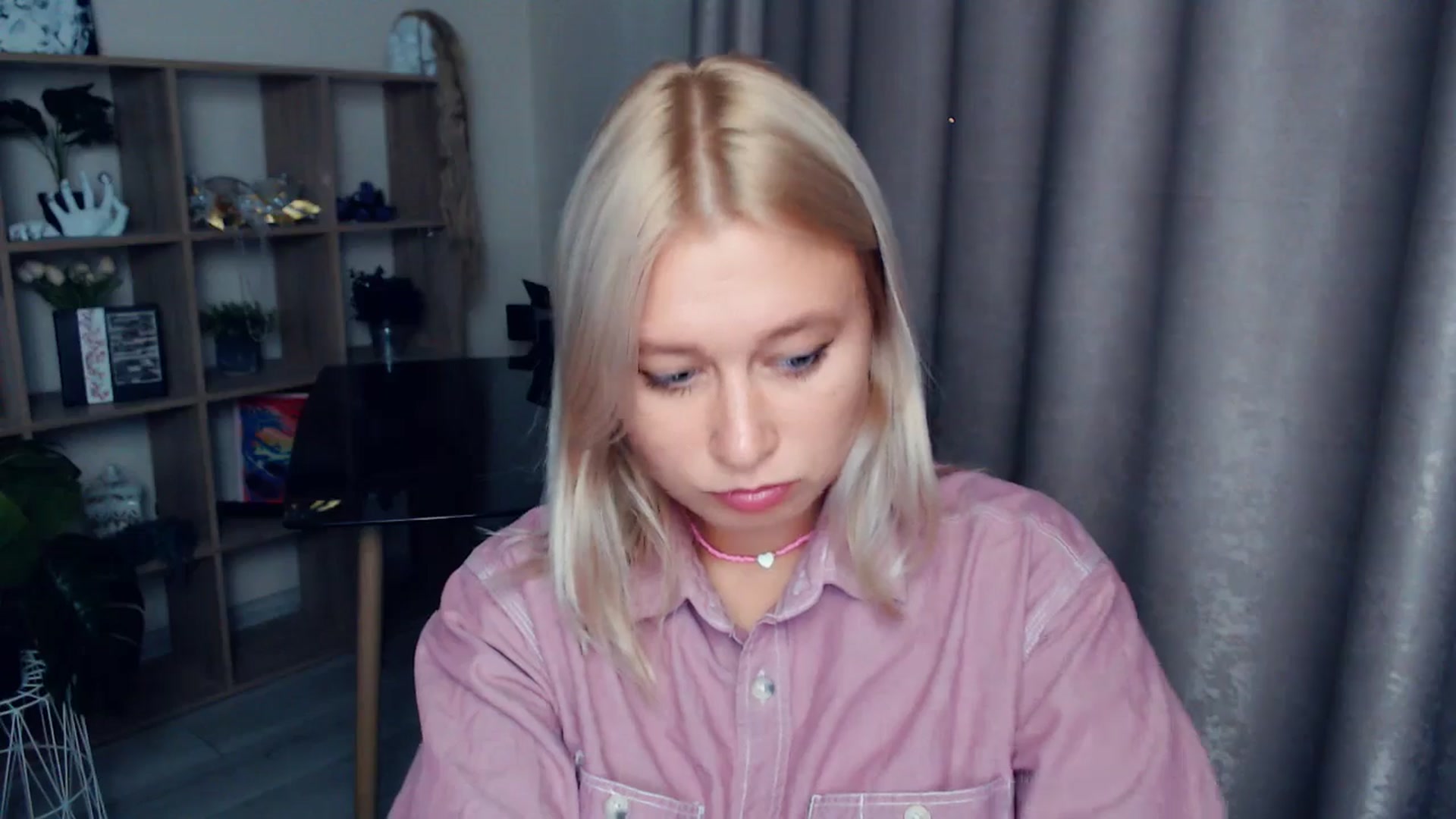 Gallery image thumbnail from Kukla_kolduna's myfreecams stream on, 10/18/2025, 16:57 image 5 of 20