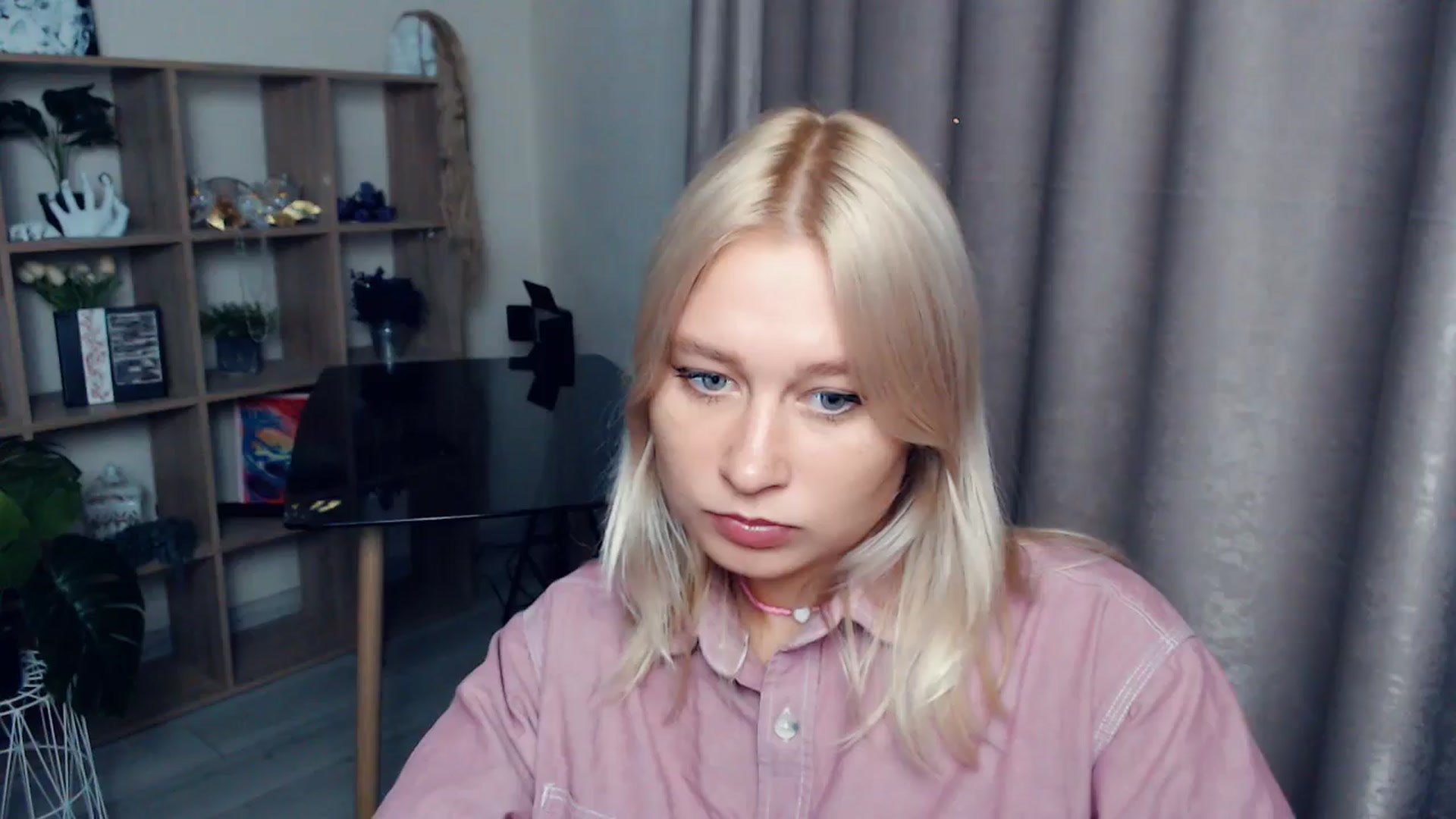 Gallery image thumbnail from Kukla_kolduna's myfreecams stream on, 10/18/2025, 16:57 image 13 of 20