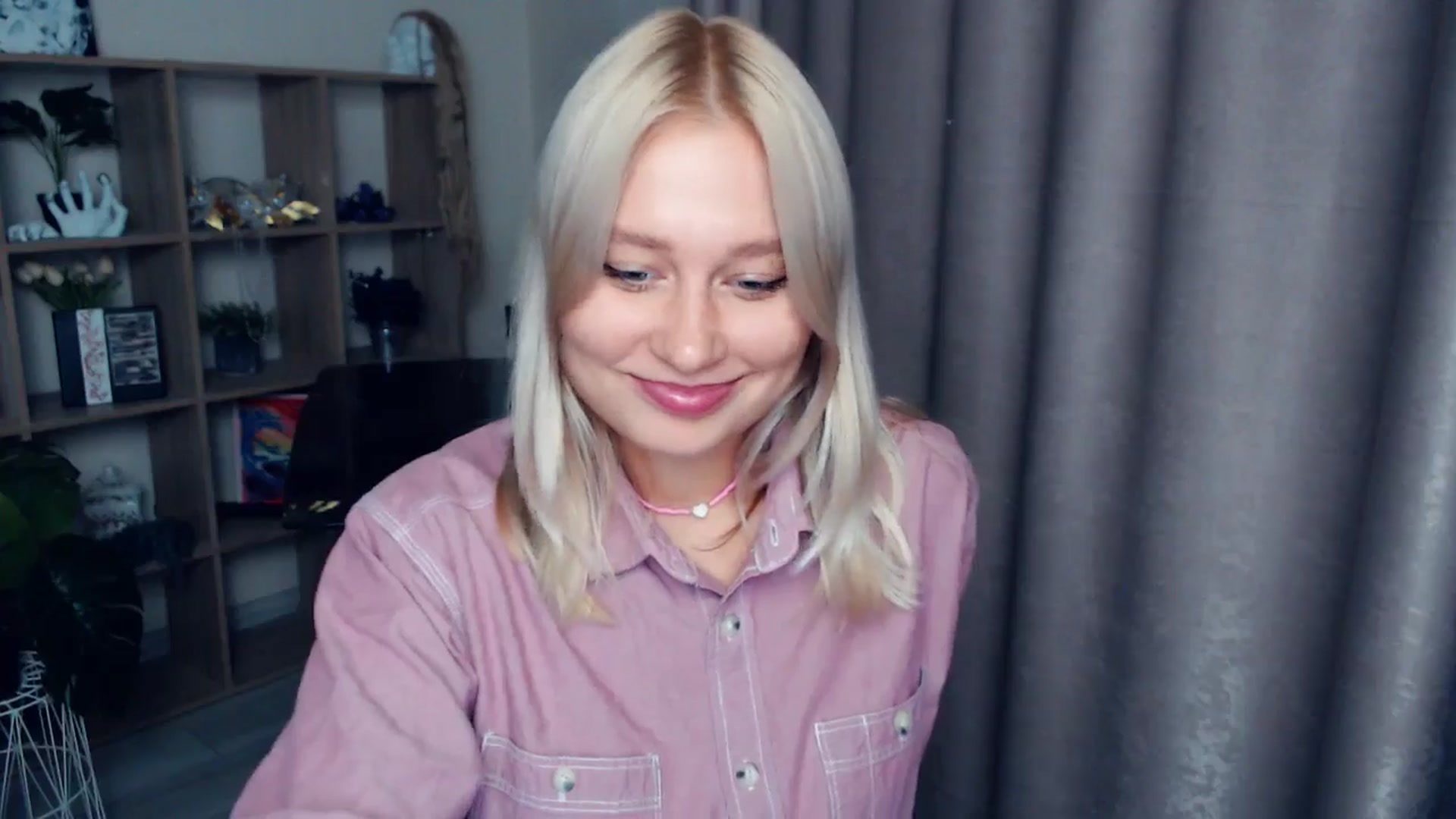 Gallery image thumbnail from Kukla_kolduna's myfreecams stream on, 10/18/2025, 17:43 image 16 of 20