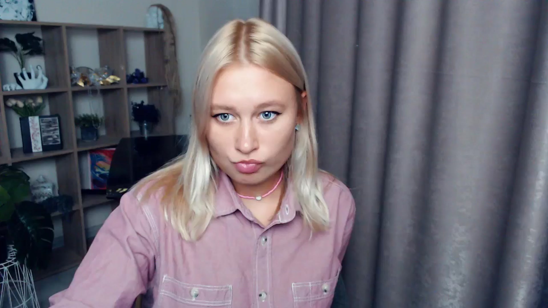 Gallery image thumbnail from Kukla_kolduna's myfreecams stream on, 10/18/2025, 17:43 image 17 of 20