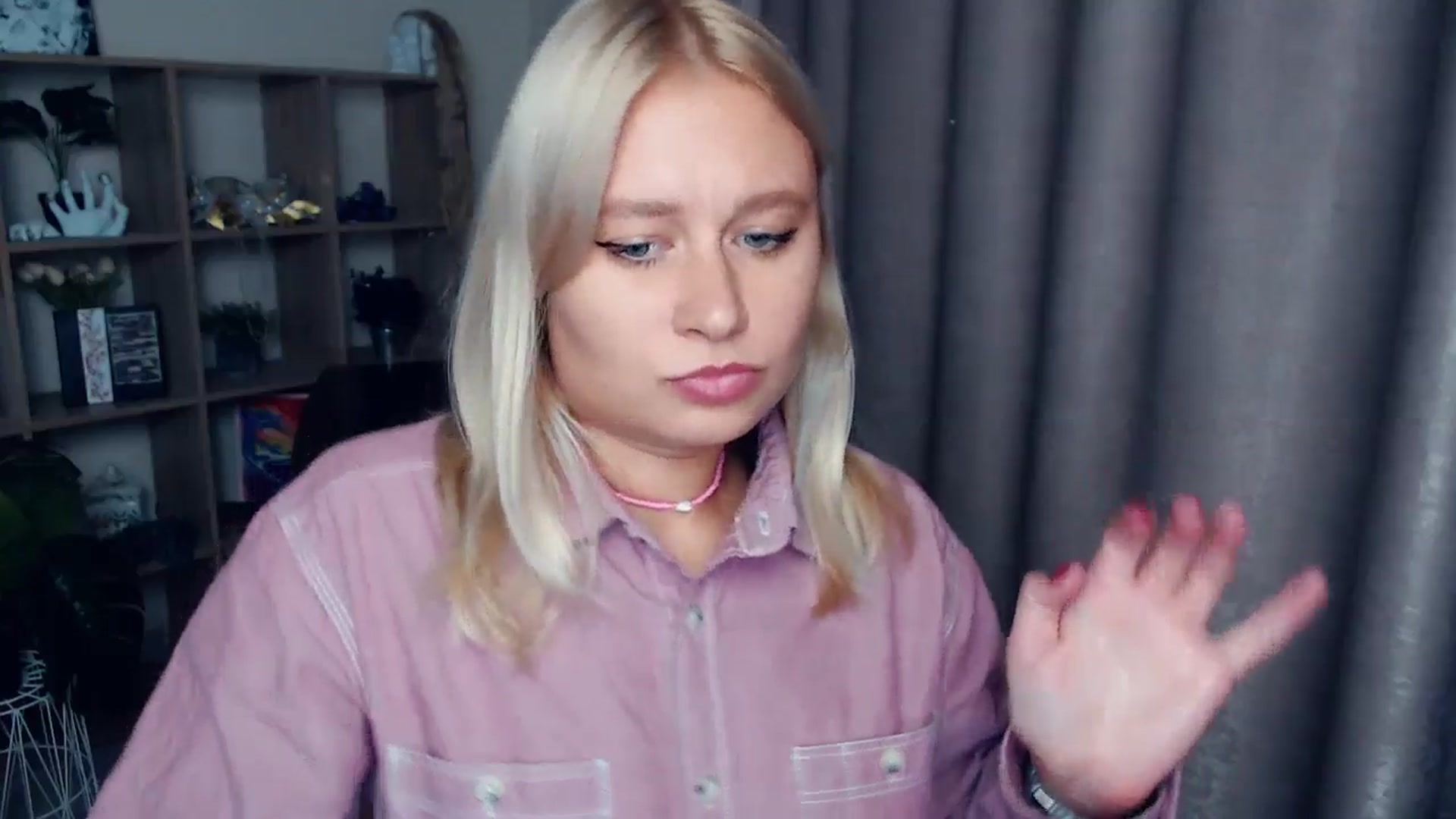Gallery image thumbnail from Kukla_kolduna's myfreecams stream on, 10/18/2025, 17:43 image 4 of 20