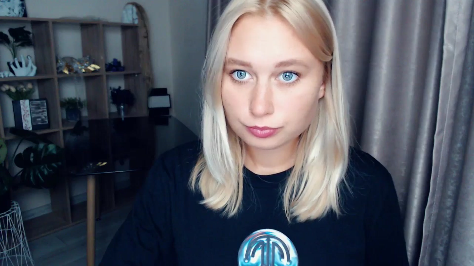 Gallery image thumbnail from Kukla_kolduna's myfreecams stream on, 10/19/2025, 15:41 image 14 of 20