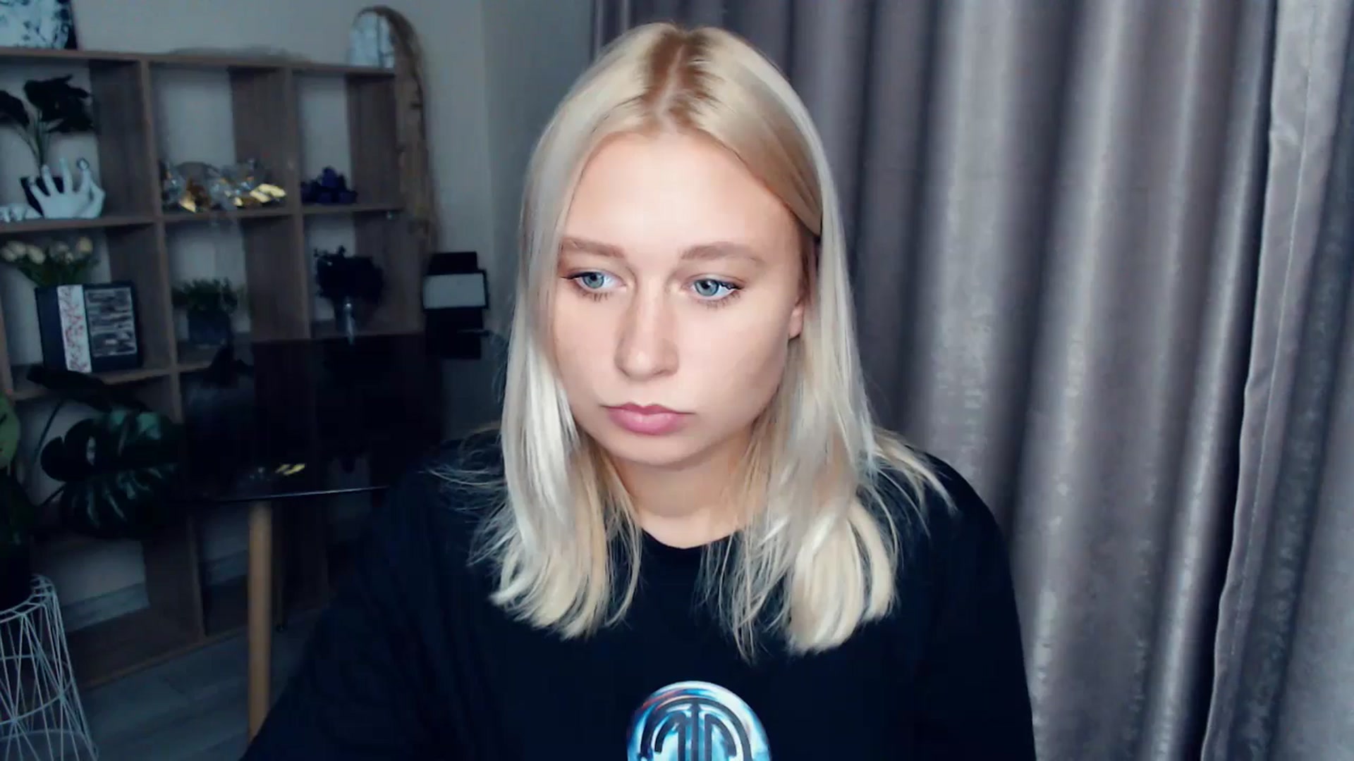 Gallery image thumbnail from Kukla_kolduna's myfreecams stream on, 10/19/2025, 15:41 image 20 of 20