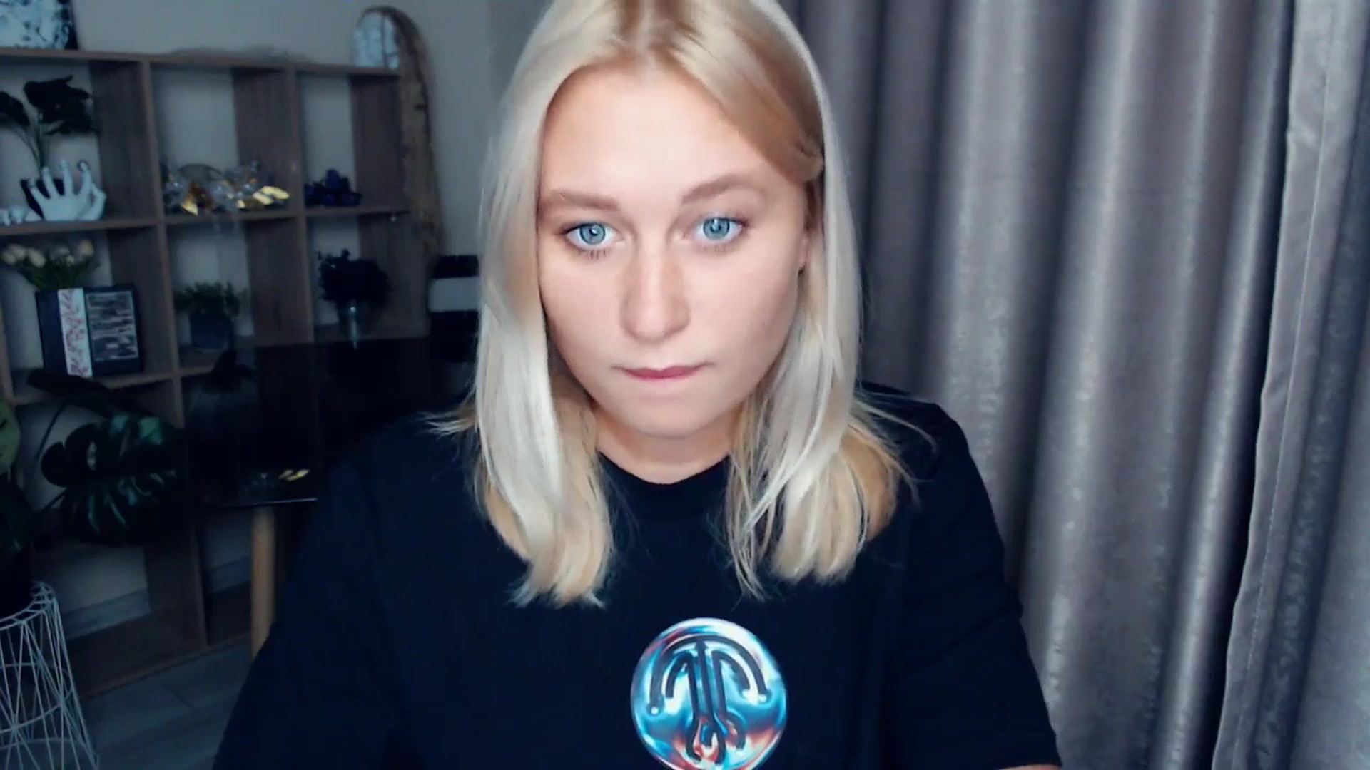 Gallery image thumbnail from Kukla_kolduna's myfreecams stream on, 10/19/2025, 15:41 image 5 of 20