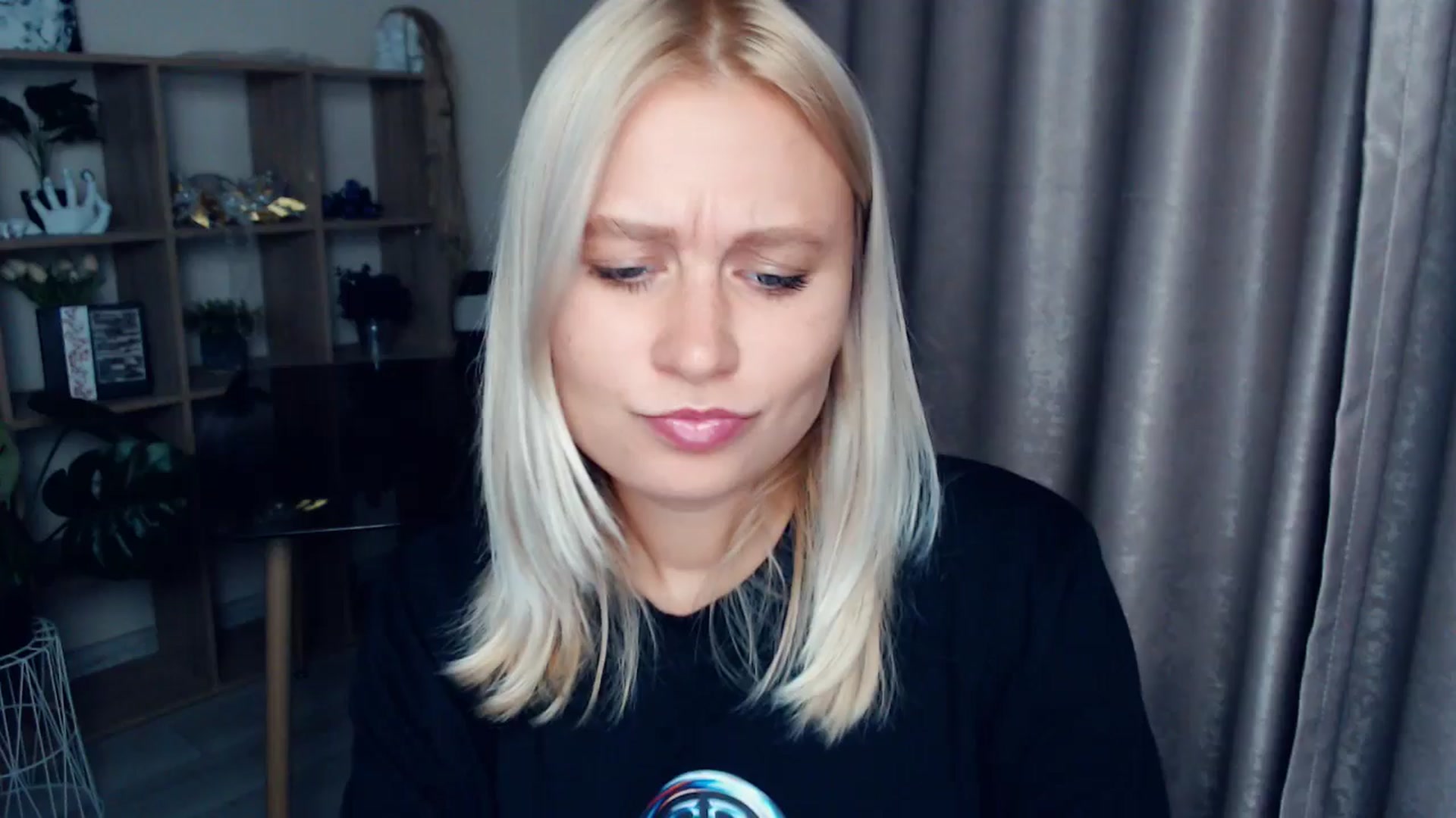 Gallery image thumbnail from Kukla_kolduna's myfreecams stream on, 10/19/2025, 16:36 image 1 of 20