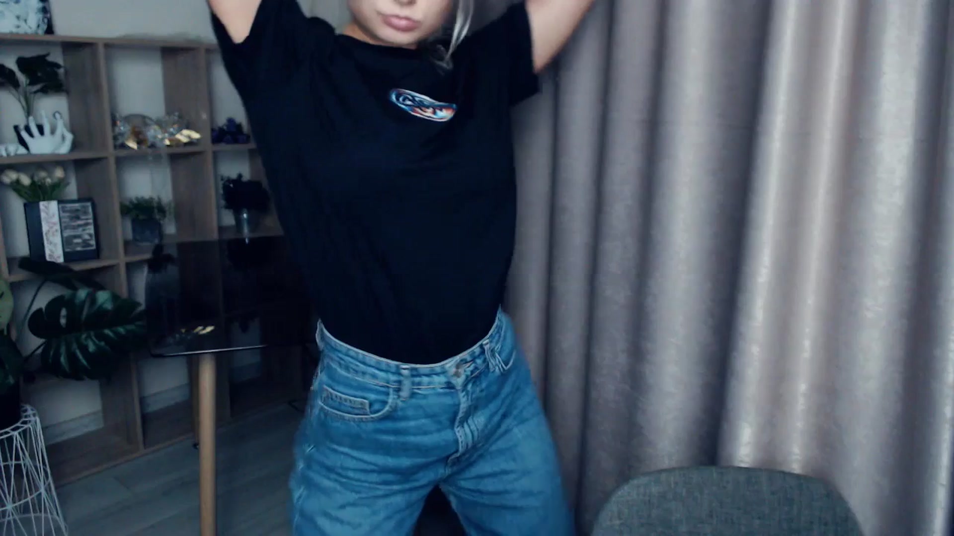 Gallery image thumbnail from Kukla_kolduna's myfreecams stream on, 10/19/2025, 16:36 image 8 of 20