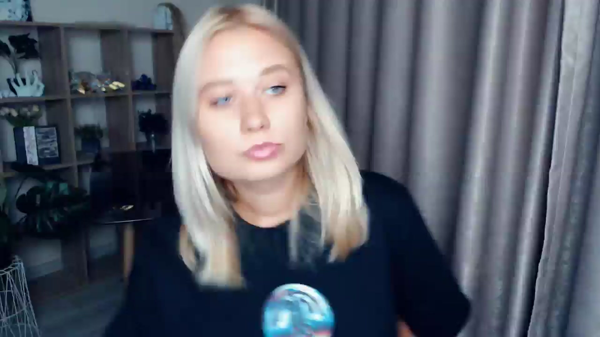 Gallery image thumbnail from Kukla_kolduna's myfreecams stream on, 10/19/2025, 17:30 image 5 of 20