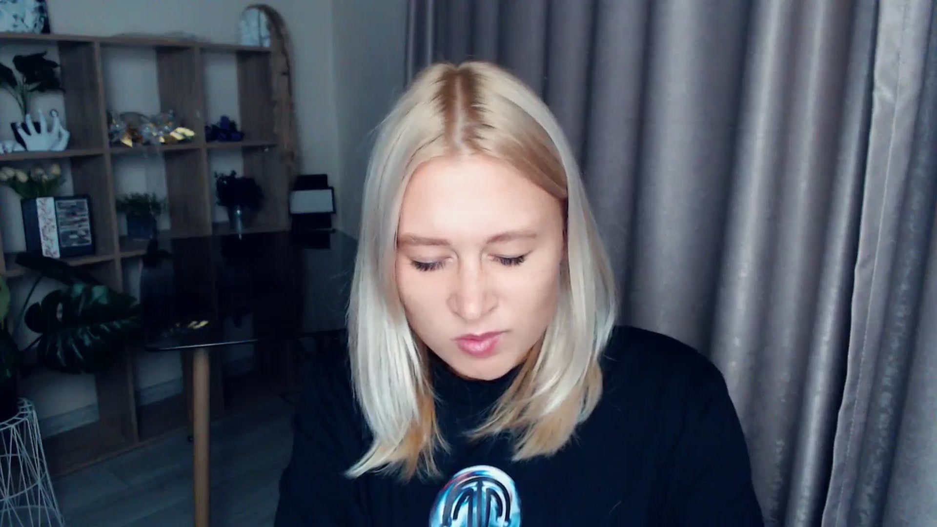 Gallery image thumbnail from Kukla_kolduna's myfreecams stream on, 10/19/2025, 17:30 image 16 of 20