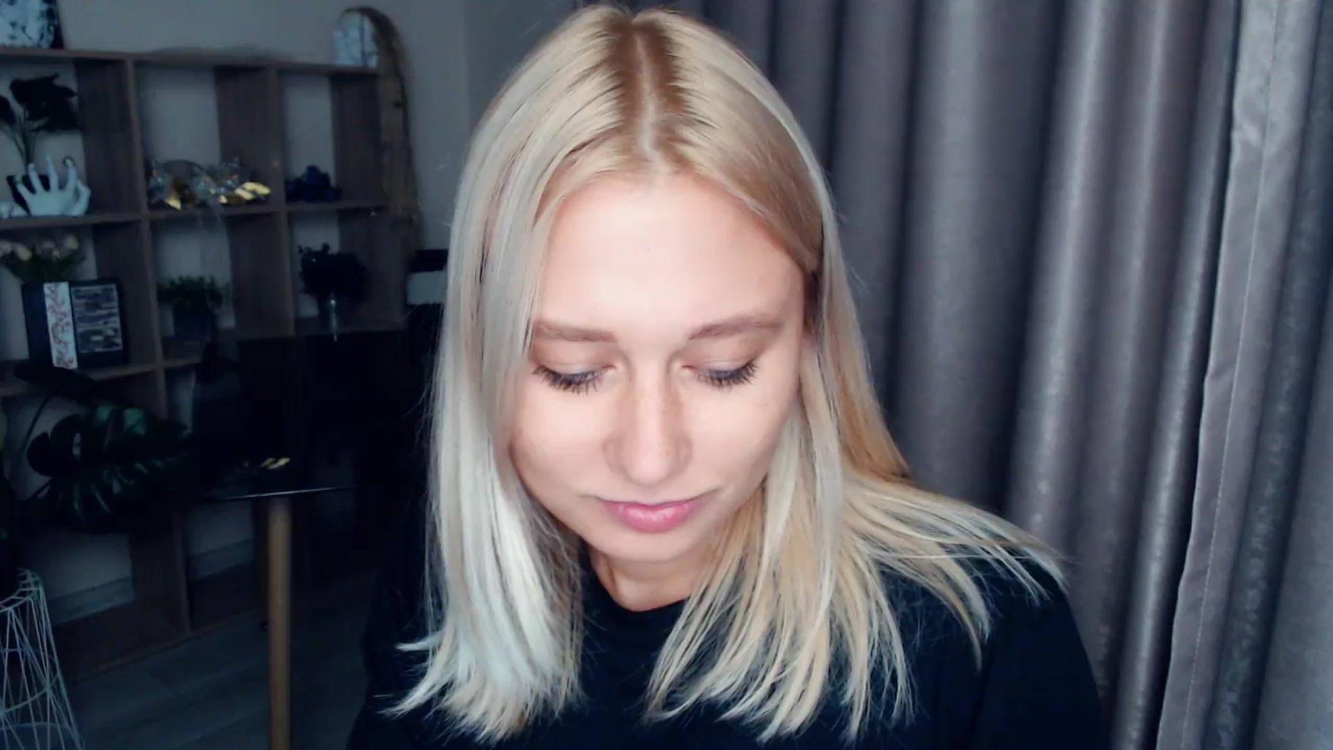 Gallery image thumbnail from Kukla_kolduna's myfreecams stream on, 10/19/2025, 18:05 image 8 of 20