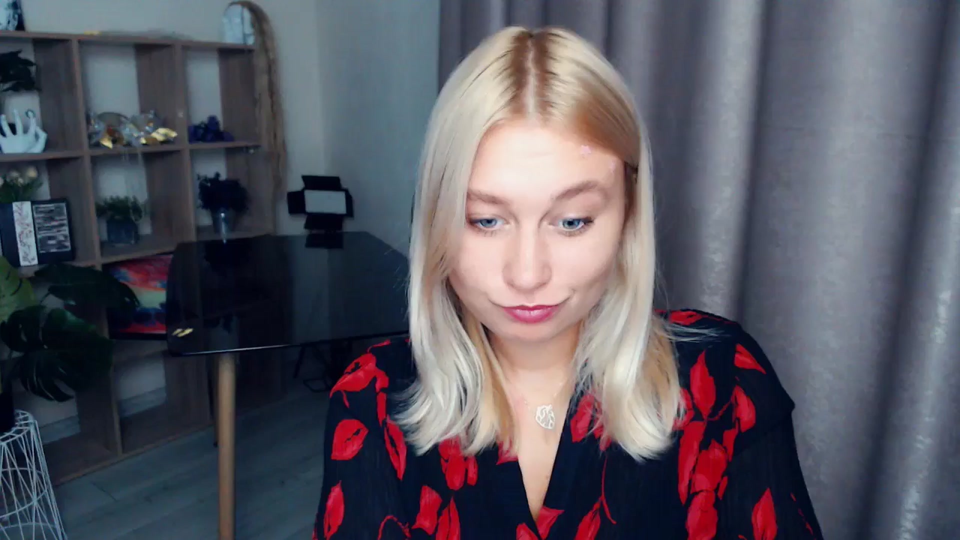 Gallery image thumbnail from Kukla_kolduna's myfreecams stream on, 10/23/2025, 16:26 image 7 of 20