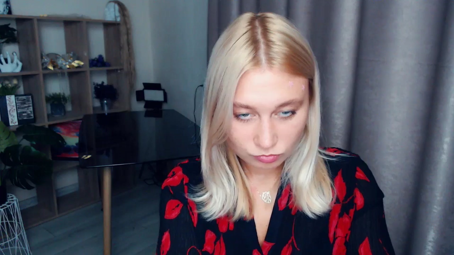 Gallery image thumbnail from Kukla_kolduna's myfreecams stream on, 10/23/2025, 16:26 image 6 of 20