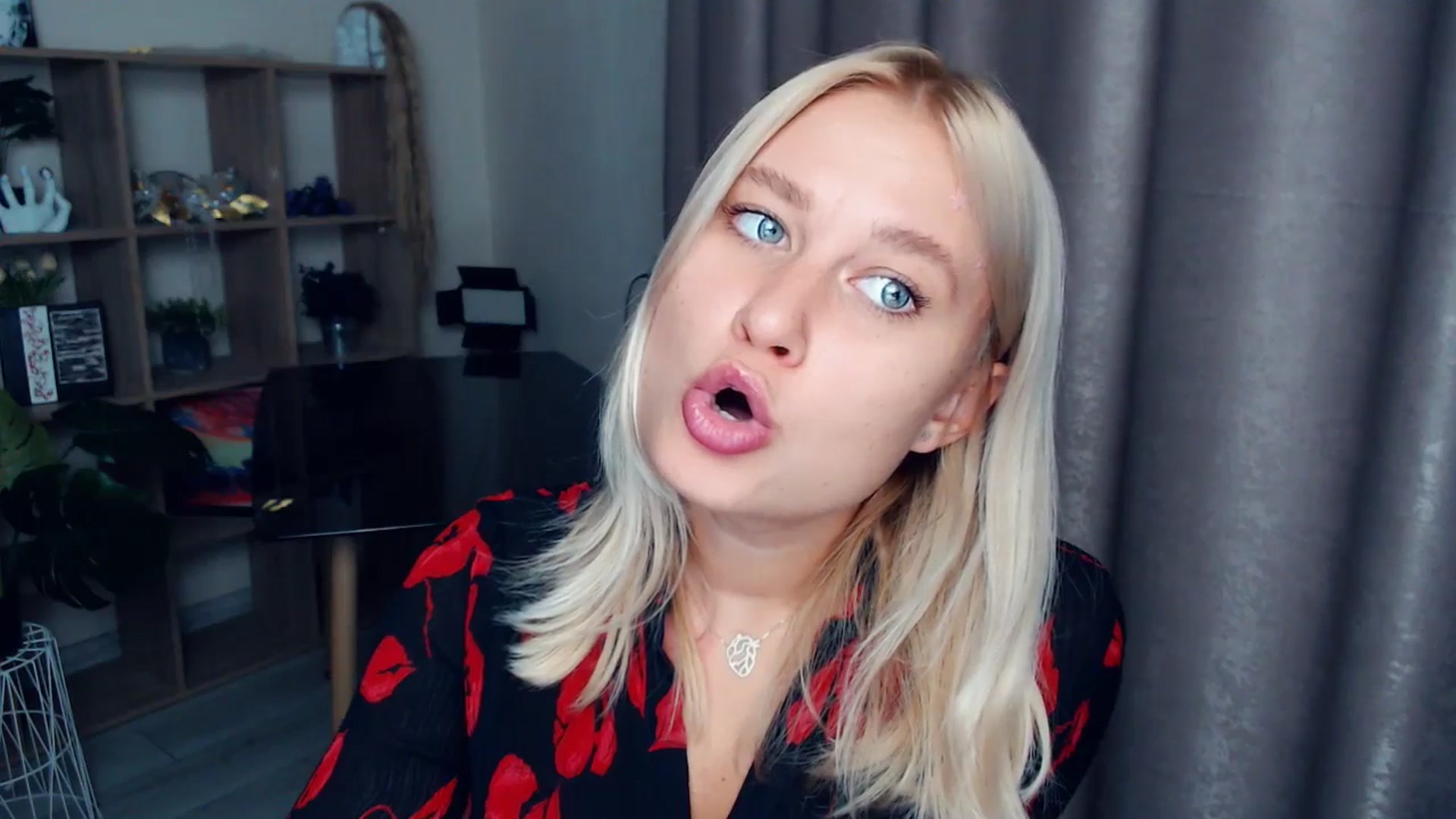 Gallery image thumbnail from Kukla_kolduna's myfreecams stream on, 10/23/2025, 16:26 image 3 of 20
