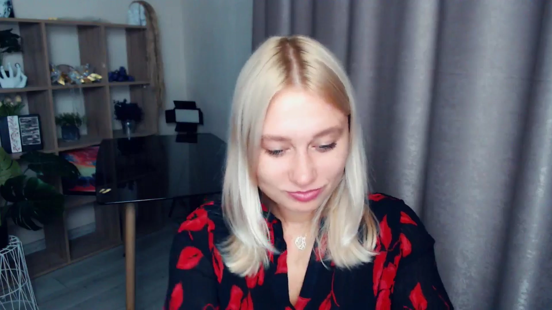 Gallery image thumbnail from Kukla_kolduna's myfreecams stream on, 10/23/2025, 16:26 image 4 of 20