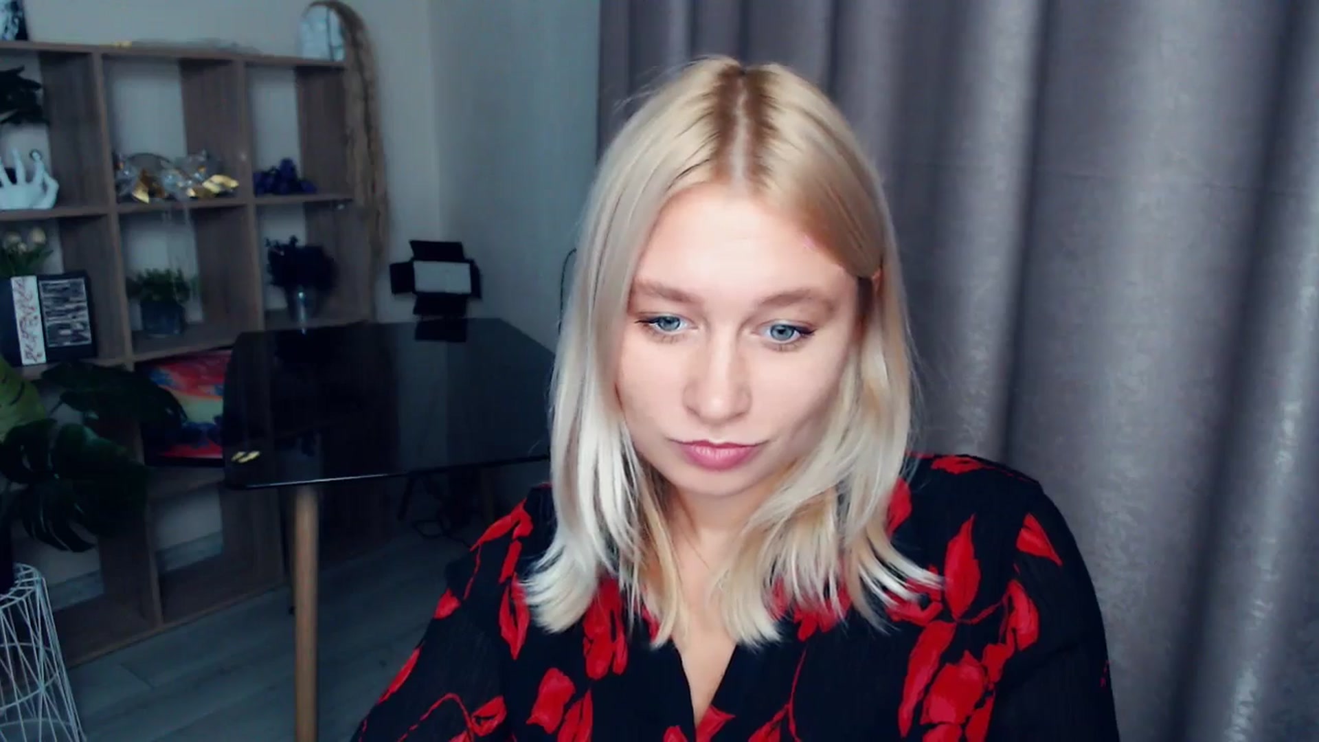 Gallery image thumbnail from Kukla_kolduna's myfreecams stream on, 10/23/2025, 16:26 image 14 of 20