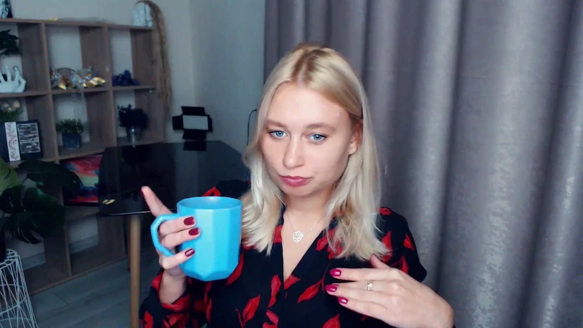 Gallery image thumbnail from Kukla_kolduna's myfreecams stream on, 10/23/2025, 18:04 image 8 of 20