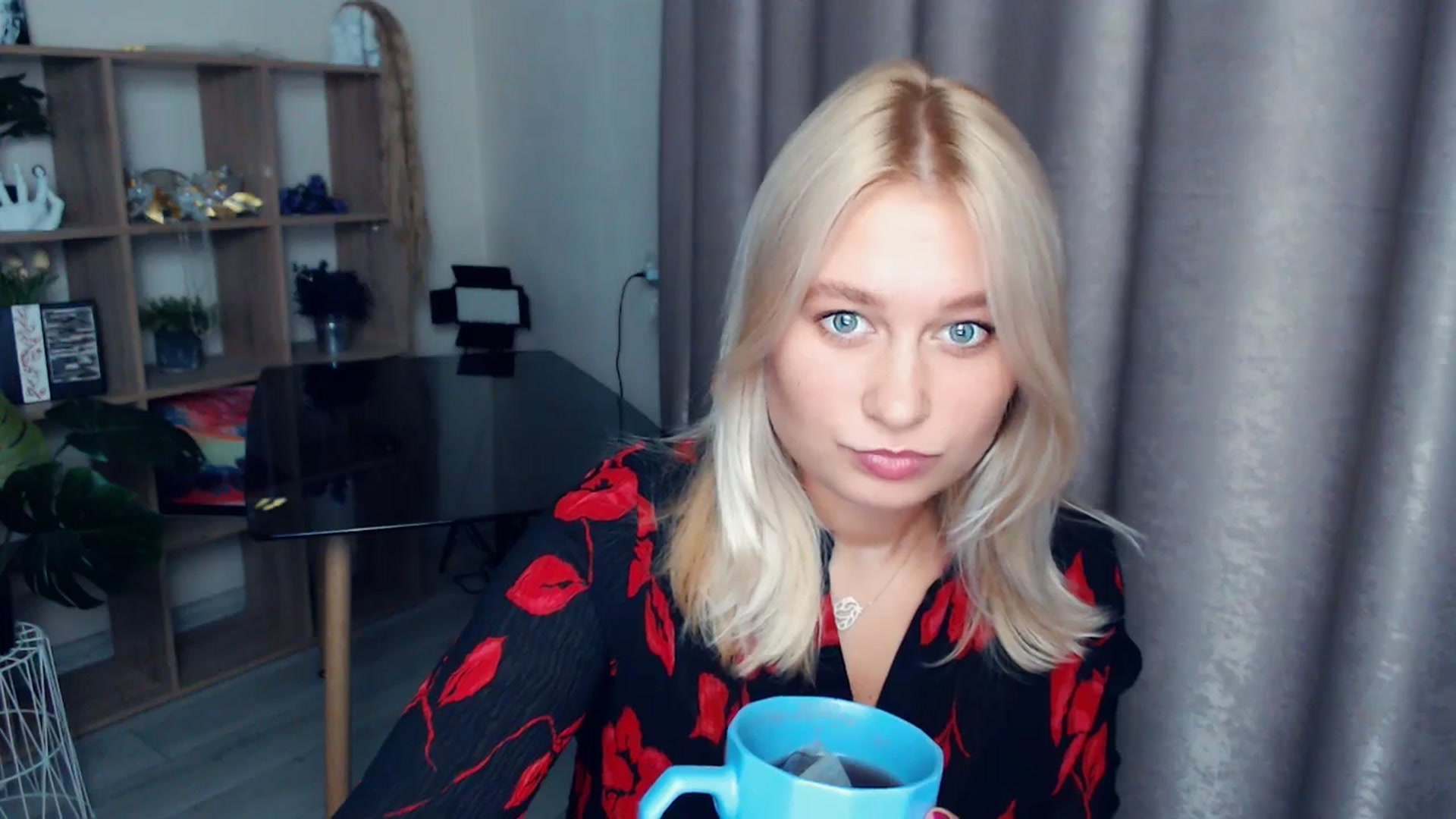 Gallery image thumbnail from Kukla_kolduna's myfreecams stream on, 10/23/2025, 18:04 image 7 of 20