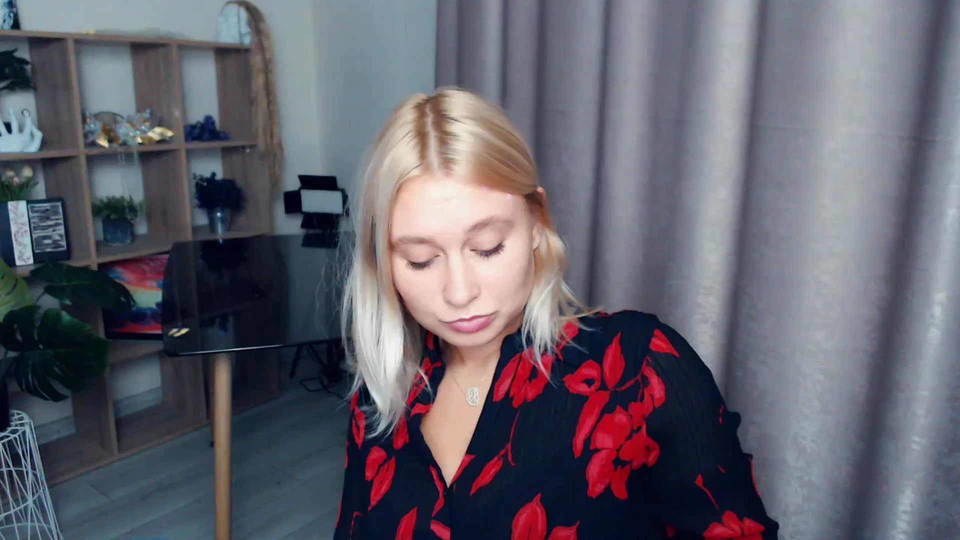 Gallery image thumbnail from Kukla_kolduna's myfreecams stream on, 10/23/2025, 18:04 image 1 of 20