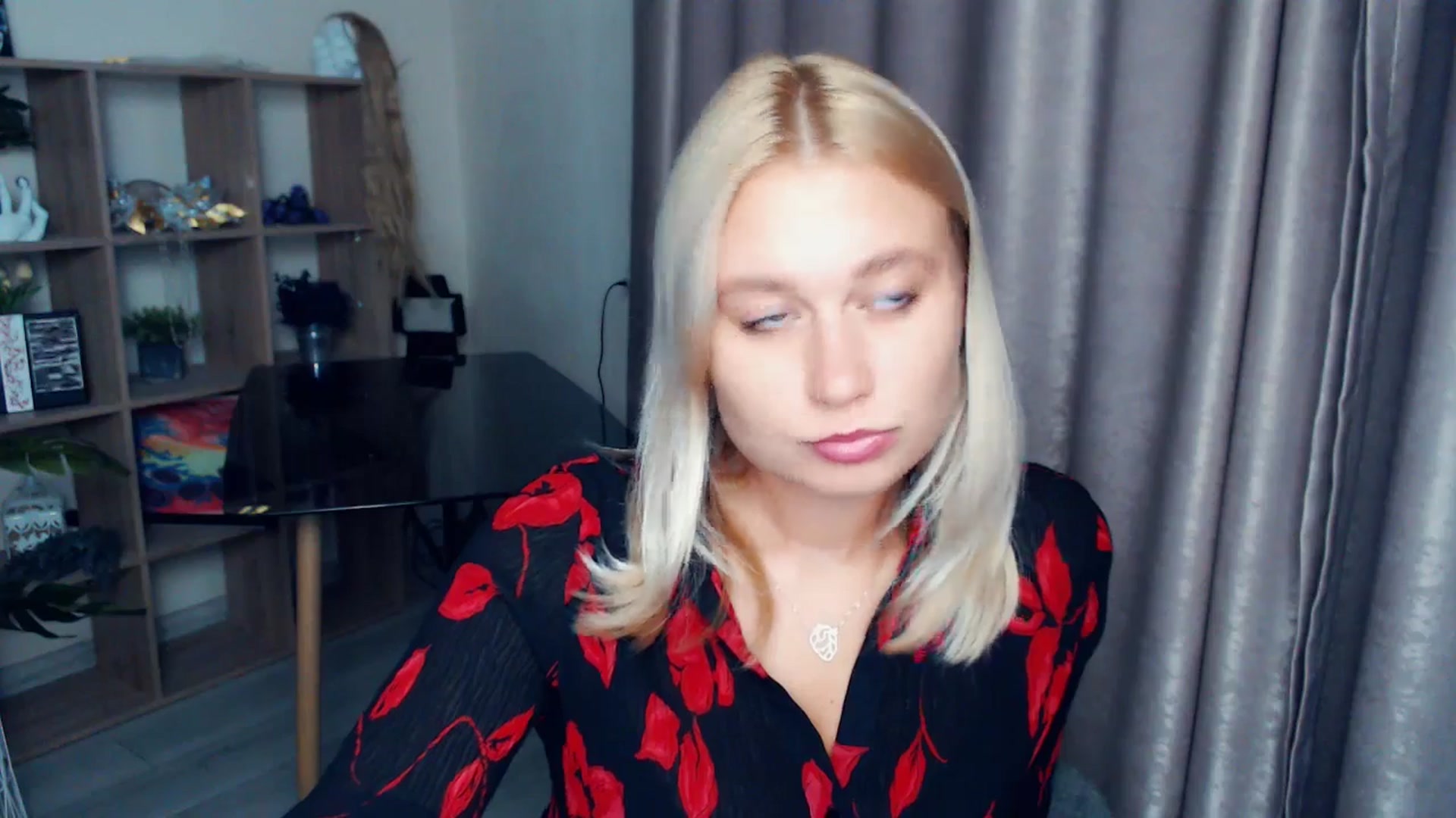 Gallery image thumbnail from Kukla_kolduna's myfreecams stream on, 10/24/2025, 15:07 image 7 of 20