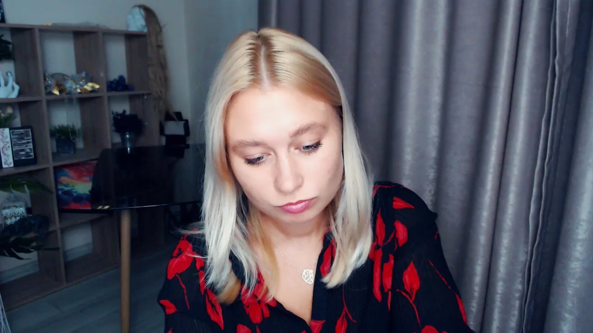 Gallery image thumbnail from Kukla_kolduna's myfreecams stream on, 10/24/2025, 15:07 image 9 of 20