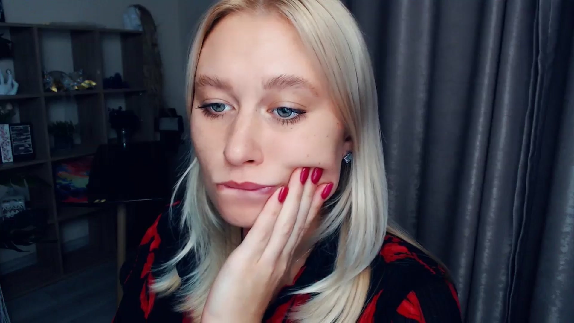Gallery image thumbnail from Kukla_kolduna's myfreecams stream on, 10/24/2025, 15:07 image 20 of 20