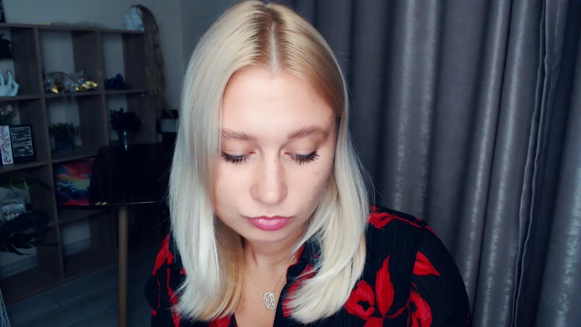 Gallery image thumbnail from Kukla_kolduna's myfreecams stream on, 10/24/2025, 15:07 image 18 of 20