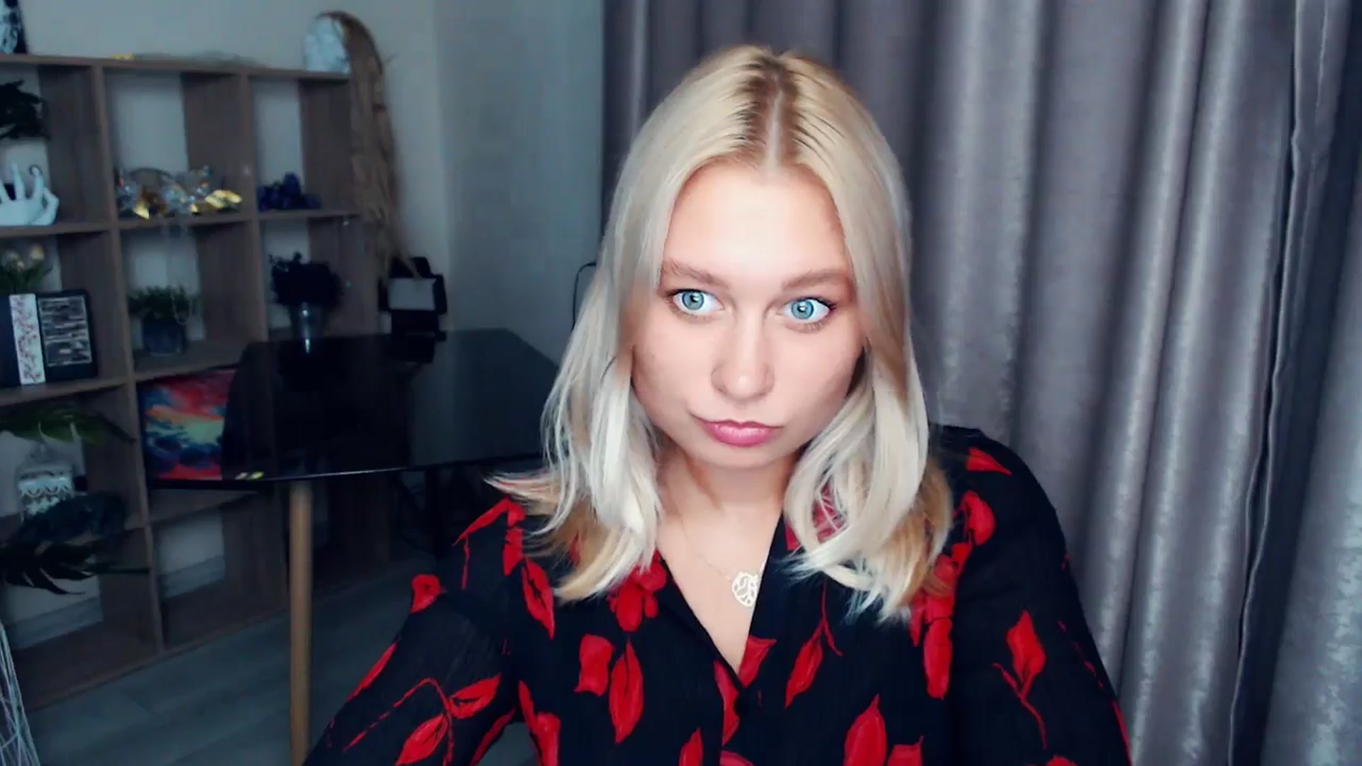 Gallery image thumbnail from Kukla_kolduna's myfreecams stream on, 10/24/2025, 16:59 image 10 of 20