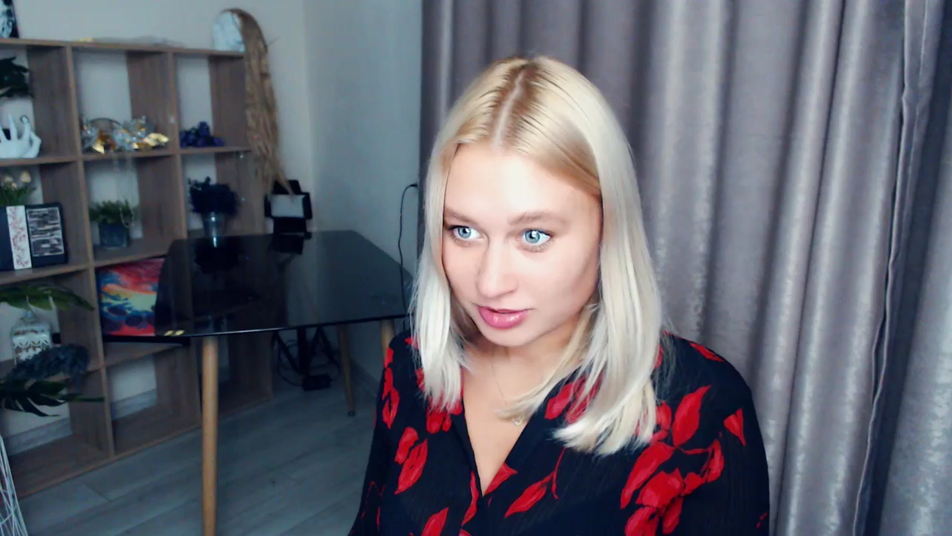 Gallery image thumbnail from Kukla_kolduna's myfreecams stream on, 10/24/2025, 16:59 image 5 of 20