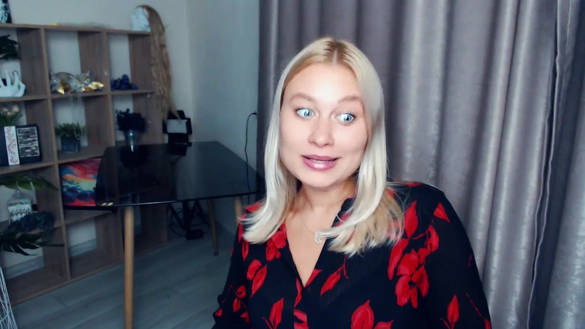 Gallery image thumbnail from Kukla_kolduna's myfreecams stream on, 10/24/2025, 16:59 image 13 of 20