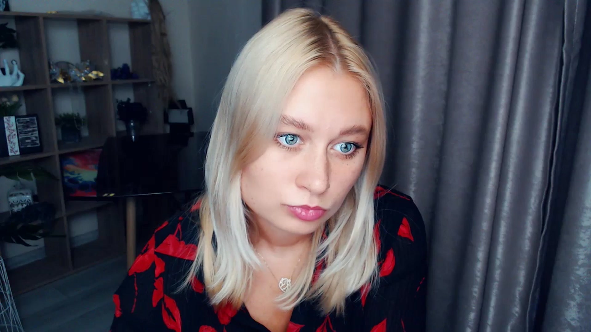 Gallery image thumbnail from Kukla_kolduna's myfreecams stream on, 10/24/2025, 17:53 image 9 of 20