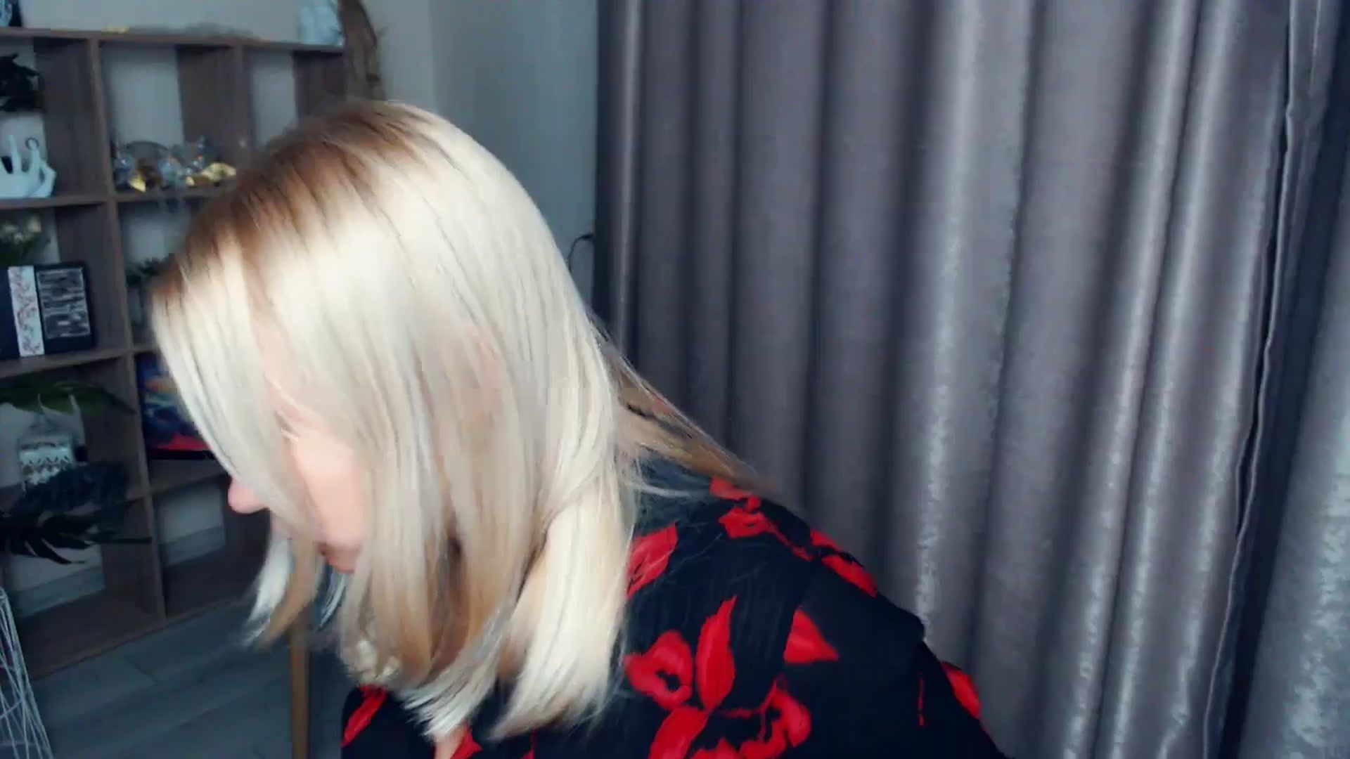 Gallery image thumbnail from Kukla_kolduna's myfreecams stream on, 10/24/2025, 17:53 image 14 of 20