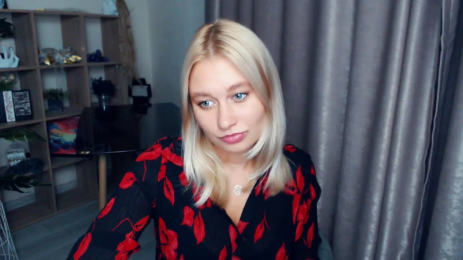 Gallery image thumbnail from Kukla_kolduna's myfreecams stream on, 10/24/2025, 17:53 image 12 of 20
