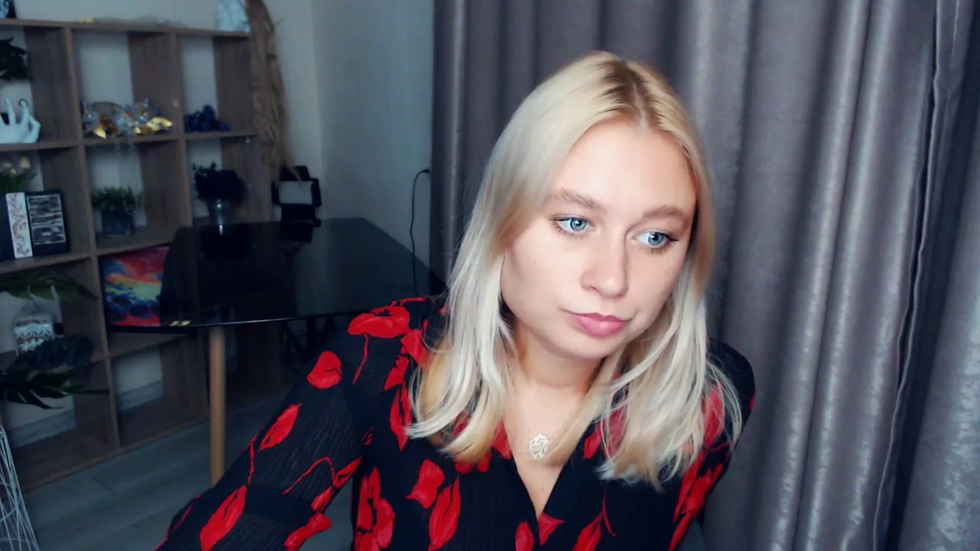 Gallery image thumbnail from Kukla_kolduna's myfreecams stream on, 10/24/2025, 17:53 image 4 of 20