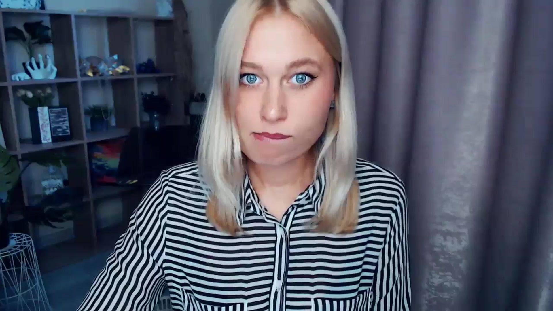 Gallery image thumbnail from Kukla_kolduna's myfreecams stream on, 10/25/2025, 14:55 image 11 of 20