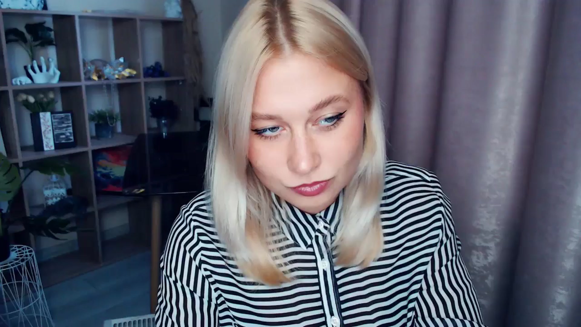 Gallery image thumbnail from Kukla_kolduna's myfreecams stream on, 10/25/2025, 14:55 image 1 of 20