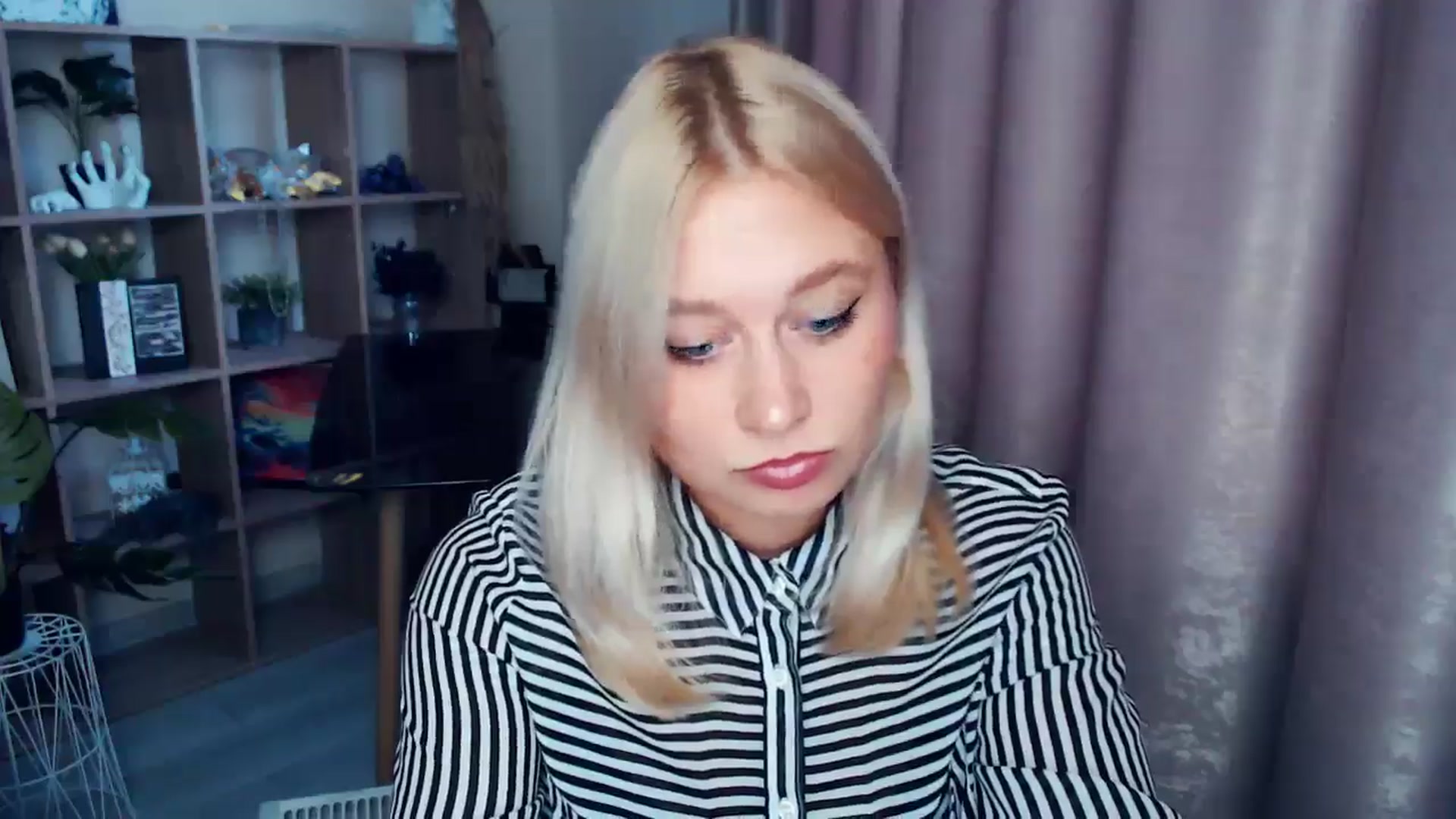 Gallery image thumbnail from Kukla_kolduna's myfreecams stream on, 10/25/2025, 14:55 image 3 of 20