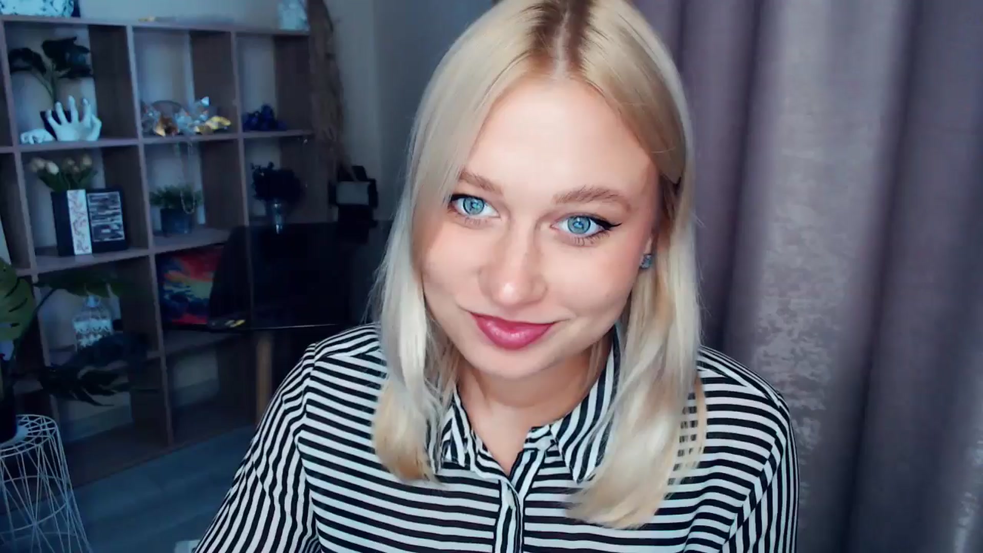 Gallery image thumbnail from Kukla_kolduna's myfreecams stream on, 10/25/2025, 14:55 image 8 of 20