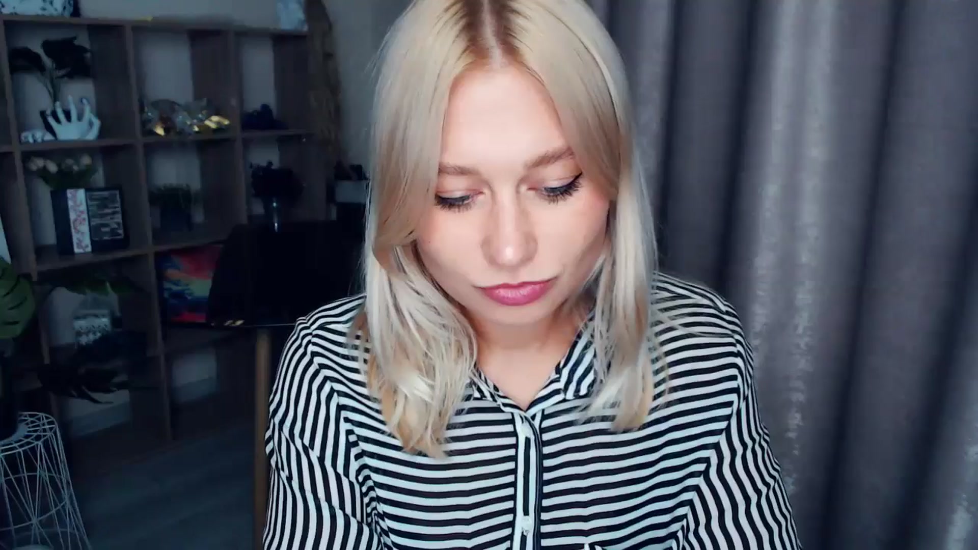 Gallery image thumbnail from Kukla_kolduna's myfreecams stream on, 10/25/2025, 16:45 image 1 of 20