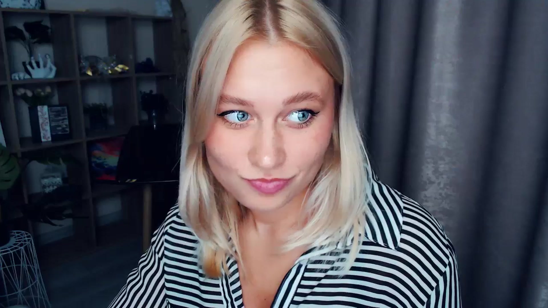Gallery image thumbnail from Kukla_kolduna's myfreecams stream on, 10/25/2025, 16:45 image 18 of 20