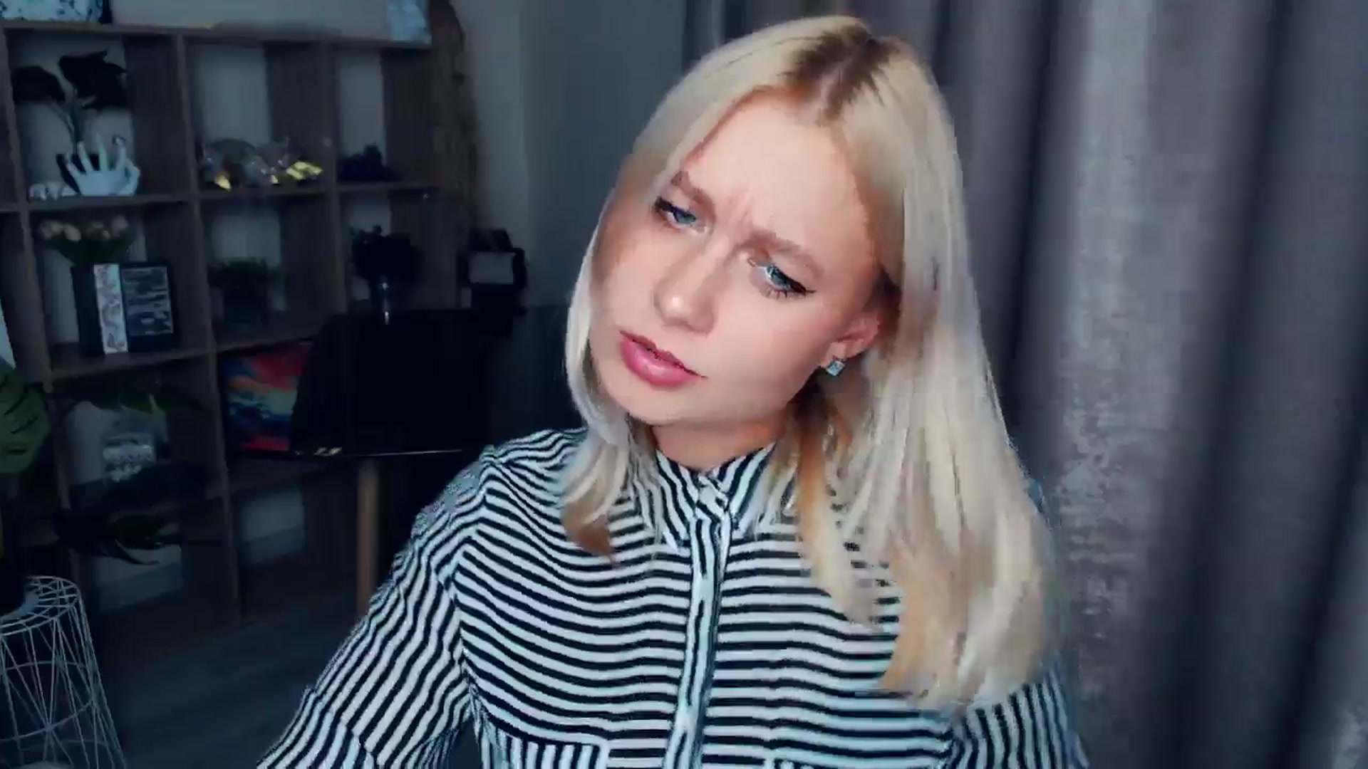 Gallery image thumbnail from Kukla_kolduna's myfreecams stream on, 10/25/2025, 16:45 image 10 of 20