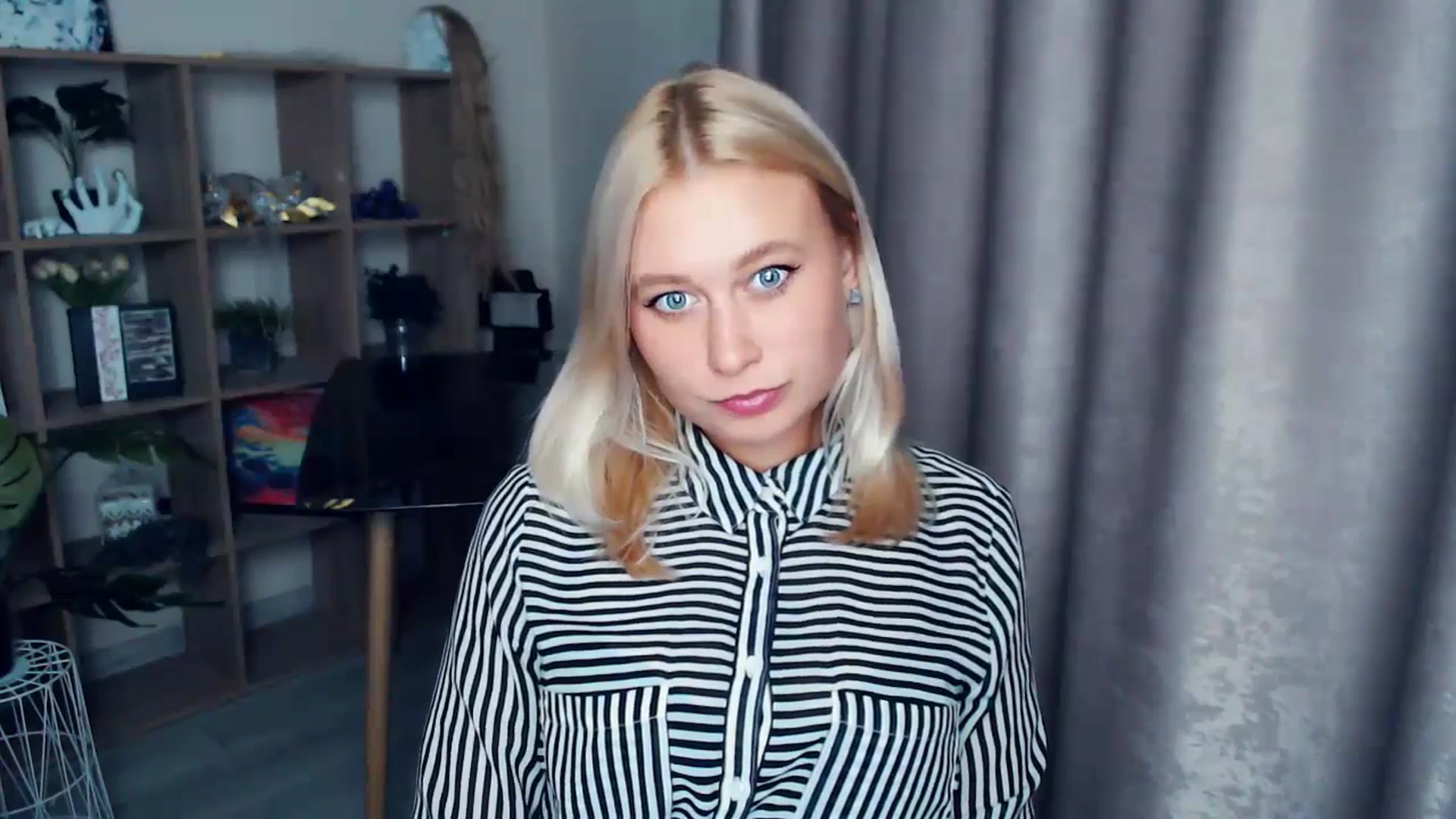 Gallery image thumbnail from Kukla_kolduna's myfreecams stream on, 10/25/2025, 18:16 image 6 of 20