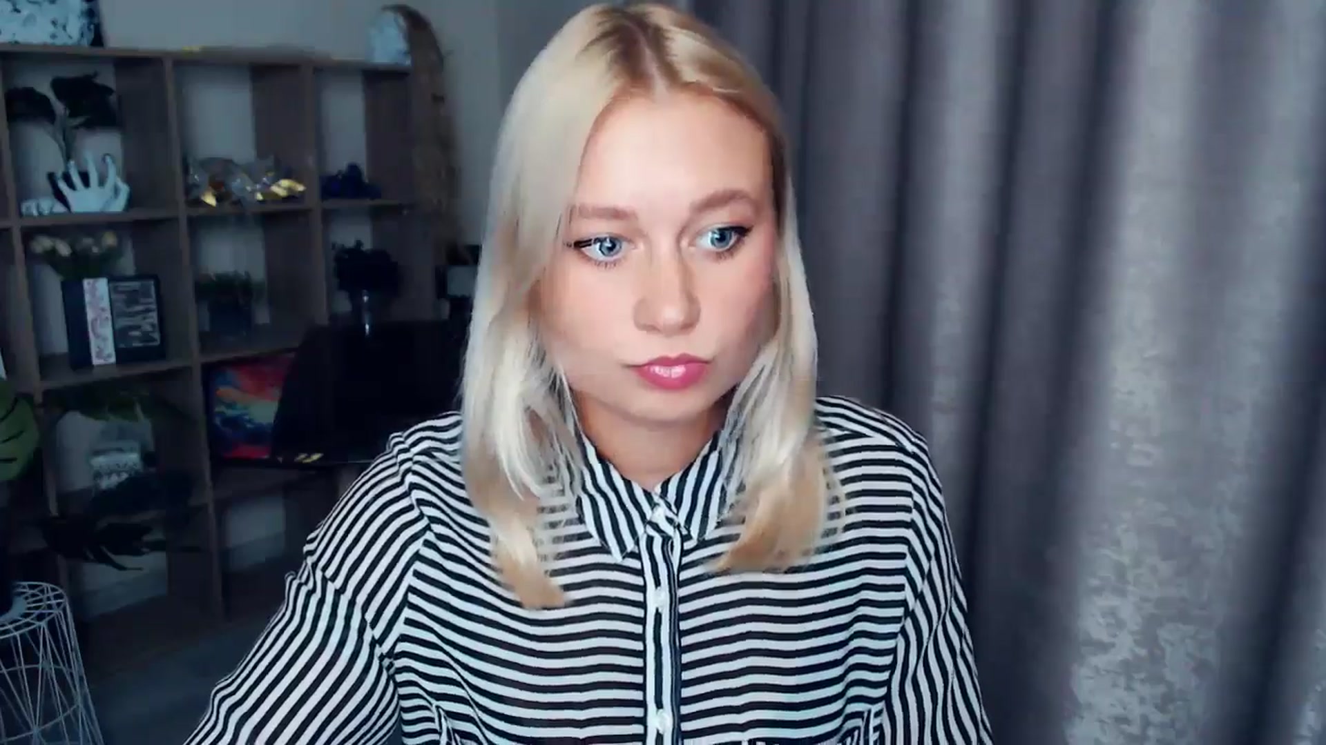 Gallery image thumbnail from Kukla_kolduna's myfreecams stream on, 10/25/2025, 18:16 image 5 of 20