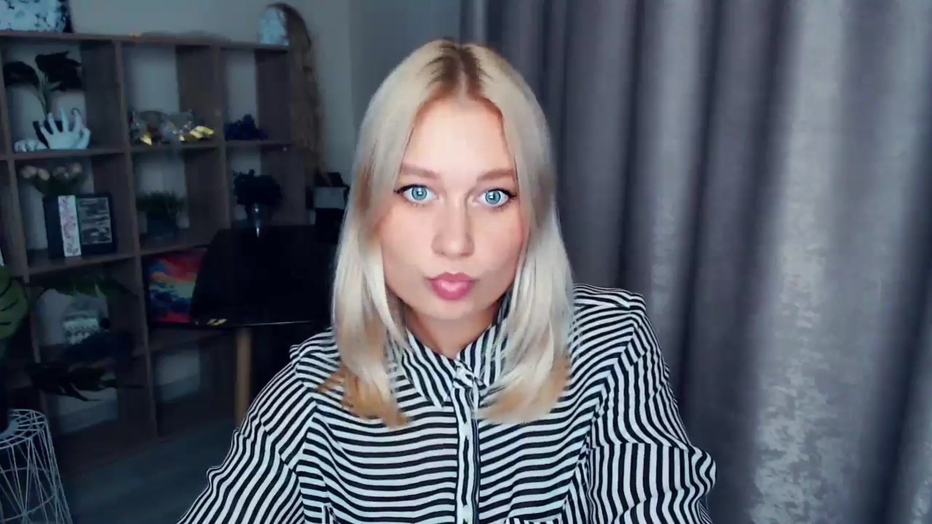 Gallery image thumbnail from Kukla_kolduna's myfreecams stream on, 10/25/2025, 18:16 image 17 of 20