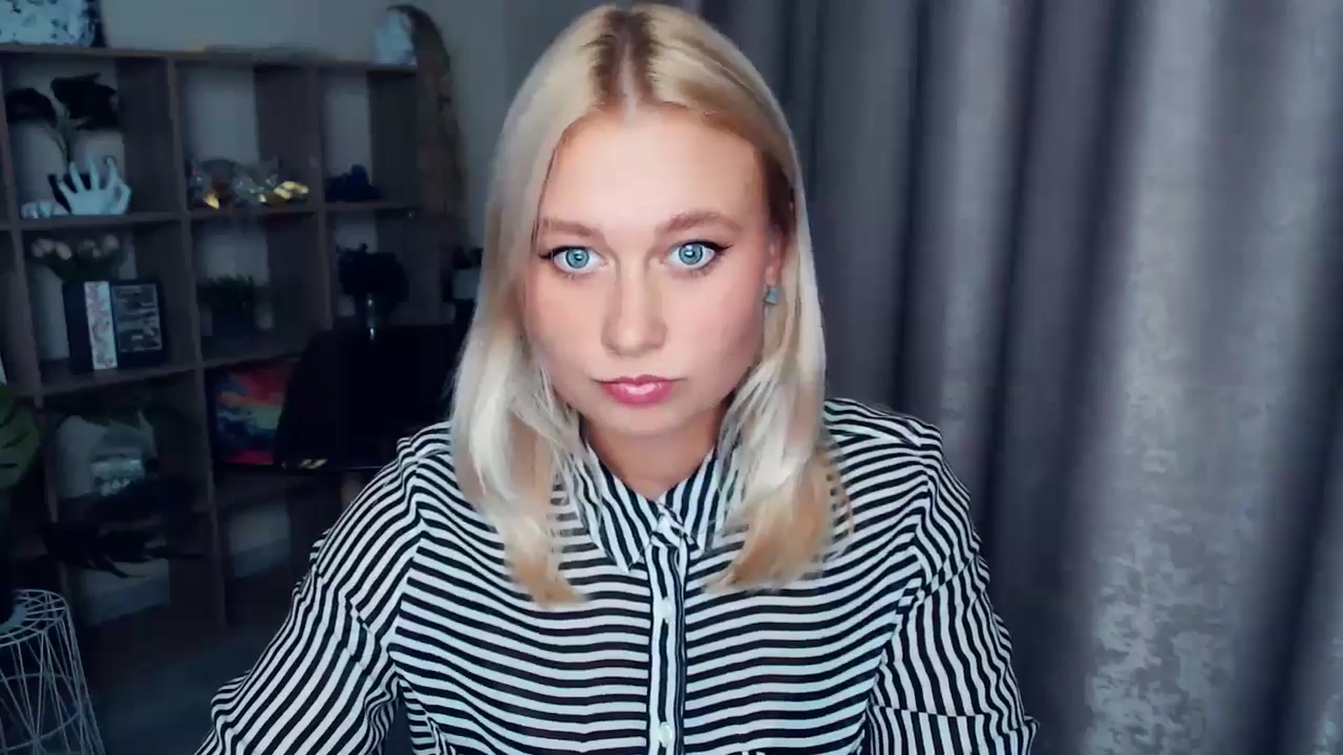 Gallery image thumbnail from Kukla_kolduna's myfreecams stream on, 10/25/2025, 18:16 image 4 of 20