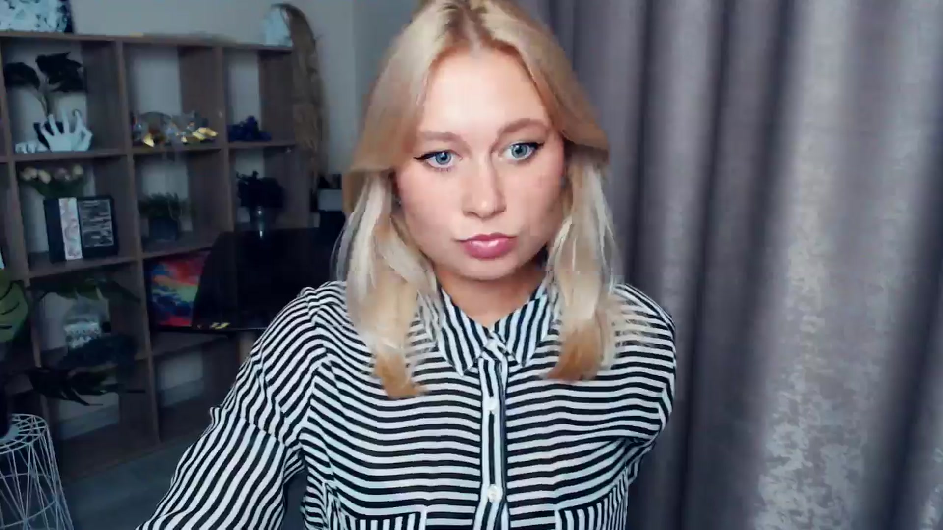 Gallery image thumbnail from Kukla_kolduna's myfreecams stream on, 10/25/2025, 18:16 image 9 of 20
