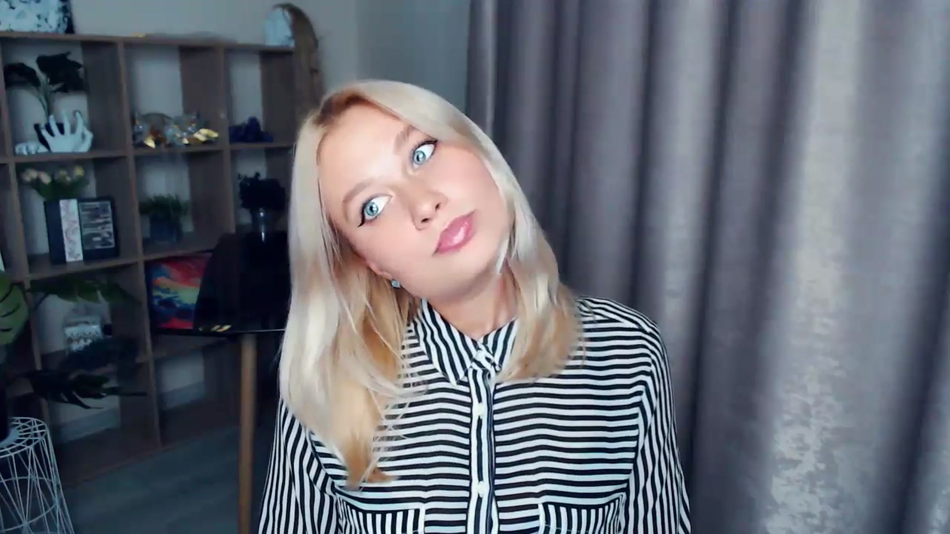 Gallery image thumbnail from Kukla_kolduna's myfreecams stream on, 10/25/2025, 18:16 image 3 of 20
