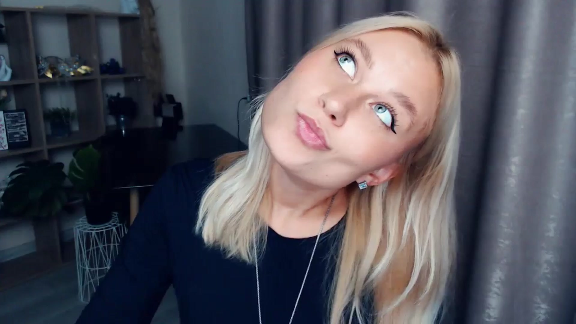 Gallery image thumbnail from Kukla_kolduna's myfreecams stream on, 10/26/2025, 16:36 image 3 of 20