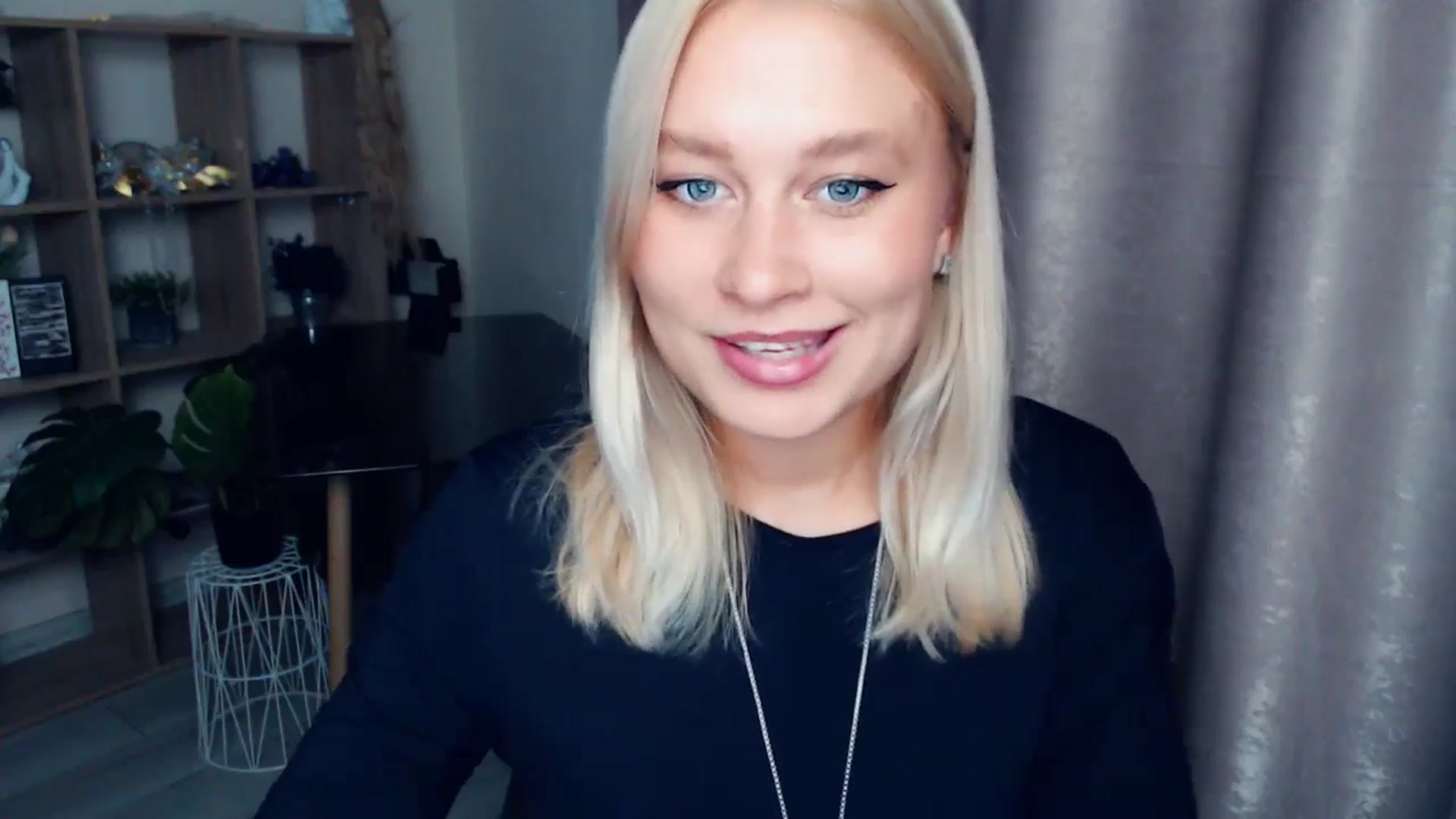 Gallery image thumbnail from Kukla_kolduna's myfreecams stream on, 10/26/2025, 16:36 image 5 of 20