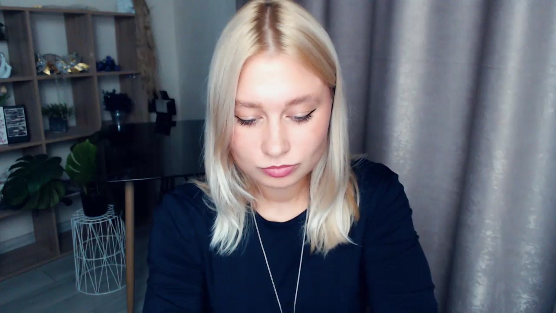 Gallery image thumbnail from Kukla_kolduna's myfreecams stream on, 10/26/2025, 16:36 image 19 of 20