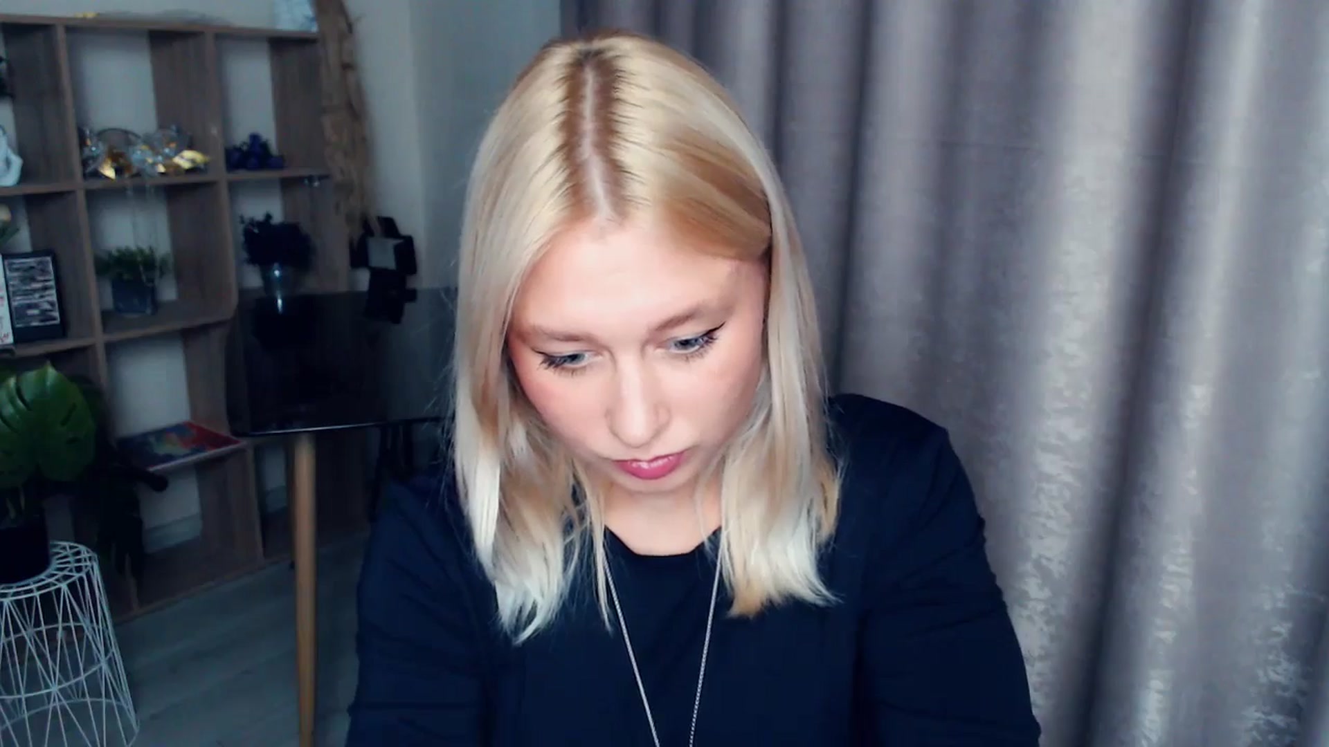 Gallery image thumbnail from Kukla_kolduna's myfreecams stream on, 10/26/2025, 17:27 image 19 of 20