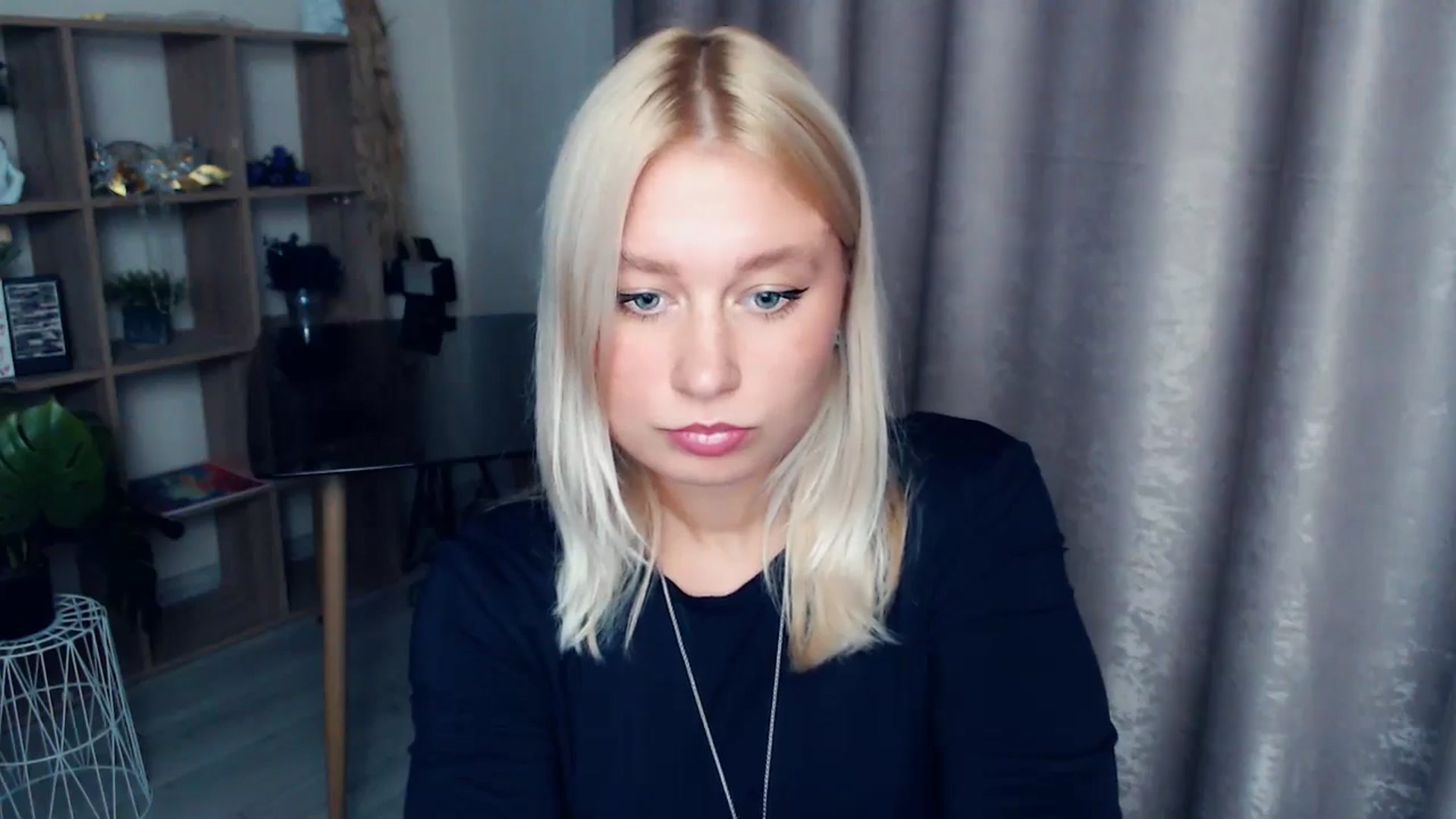 Gallery image thumbnail from Kukla_kolduna's myfreecams stream on, 10/26/2025, 17:27 image 11 of 20